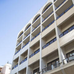 Апартаменты Burlington Apartments парковка