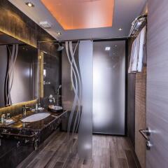 Отель 8 1/2 Art Guest House интерьер отеля