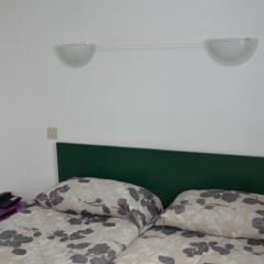 Отель Goldhotel сейф в номере