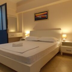 Апартаменты Ionian Beach Studio Саранда комната для гостей фото 5