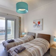 Отель Pure Luxury Apartment With Pool Мальта, Слима - отзывы, цены и фото номеров - забронировать отель Pure Luxury Apartment With Pool онлайн комната для гостей фото 2