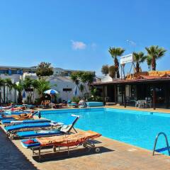 Konnos Bay Hotel Apartments бассейн фото 2