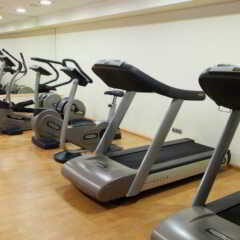 Гостиница Holiday Inn Chelyabinsk - Riverside фитнесс-зал фото 4