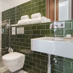 Отель Cheese & Wine Suites ванная фото 2