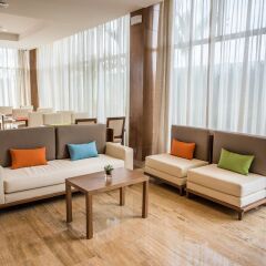 Отель Hampton by Hilton Santo Domingo Airport интерьер отеля