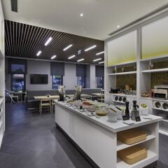 Отель Hampton by Hilton Istanbul Zeytinburnu питание фото 2