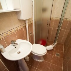 Отель Apartmani Petkovic Черногория, Тиват - 1 отзыв об отеле, цены и фото номеров - забронировать отель Apartmani Petkovic онлайн ванная