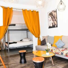 Отель Vieux Nice 5 min plage 10 voyageurs Франция, Ницца - отзывы, цены и фото номеров - забронировать отель Vieux Nice 5 min plage 10 voyageurs онлайн гостиничный бар