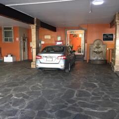 Отель Posada Hidalgo Inn Мексика, Гвадалахара - отзывы, цены и фото номеров - забронировать отель Posada Hidalgo Inn онлайн парковка
