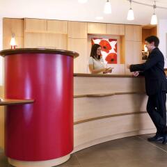 Отель ibis Beauvais Aeroport интерьер отеля