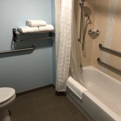 Отель Hyatt Place Oklahoma City - Northwest ванная фото 2