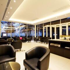 Отель Splash Beach Resort by Langham Hospitality Group интерьер отеля