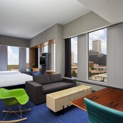 Отель Aloft Tulsa Downtown США, Талса - отзывы, цены и фото номеров - забронировать отель Aloft Tulsa Downtown онлайн комната для гостей