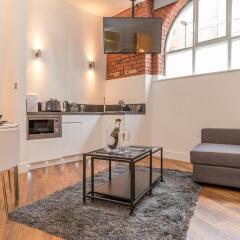 Апартаменты Manchester Arena Apartments комната для гостей фото 5