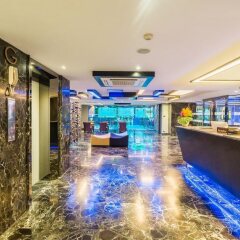 Отель Citrus Suites Sukhumvit 6 By Compass Hospitality Бангкок интерьер отеля