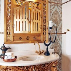 Sirehan Hotel ванная