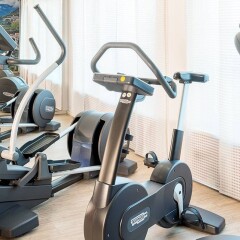 Hotel NH Düsseldorf City Nord фитнесс-зал фото 2