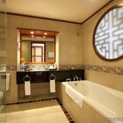 Отель Vinpearl Resort Nha Trang ванная