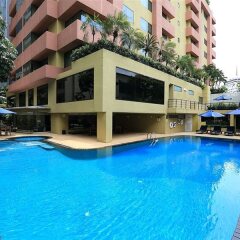 Siri Sathorn Hotel с домашними животными