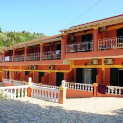 Penelope Hotel парковка