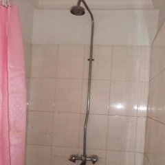 Wonder King Hotel in Ikeja, Nigeria from 44$, photos, reviews - zenhotels.com bathroom