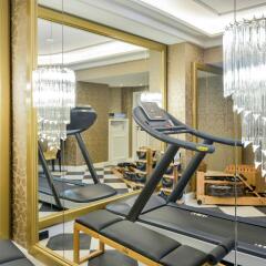 Отель Maison Astor Paris, A Curio By Hilton Collection Париж фитнесс-зал