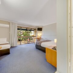 Отель MAS Country Gladstone Palms Motor Inn балкон