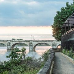 Отель Mercure Bords De Loire Saumur Сомюр пляж