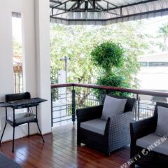 Отель Baan Smile Villa Таиланд, Самуи - отзывы, цены и фото номеров - забронировать отель Baan Smile Villa онлайн балкон