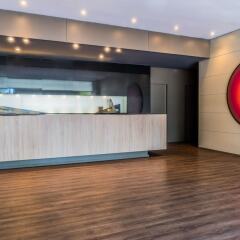 Отель AC Hotel Valencia by Marriott Испания, Валенсия - отзывы, цены и фото номеров - забронировать отель AC Hotel Valencia by Marriott онлайн интерьер отеля фото 2