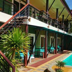 Отель Riviera Boutique House Ланта фото 5