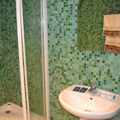 Гостиница Gnezdo Gluharya Hotel Украина, Харьков - отзывы, цены и фото номеров - забронировать гостиницу Gnezdo Gluharya Hotel онлайн ванная фото 2