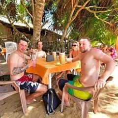 Отель International Beach Hotel & Restaurant Шри-Ланка, Хиккадува - отзывы, цены и фото номеров - забронировать отель International Beach Hotel & Restaurant онлайн бассейн фото 2