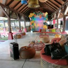 Отель Escape Hua Hin развлечения