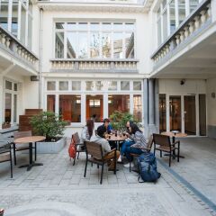 Отель Jacques Brel Youth Hostel Бельгия, Брюссель - отзывы, цены и фото номеров - забронировать отель Jacques Brel Youth Hostel онлайн интерьер отеля фото 3