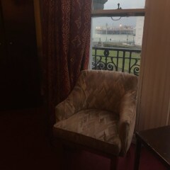 Ambassador Hotel с домашними животными