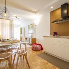 Апартаменты Urban District Apartments - Atocha Stylish with pool в номере