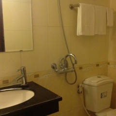 Phong Lan Hotel Ханой ванная фото 2