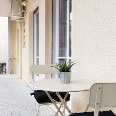 Отель UPSTREET Acropolis Core Bright Modern Apt Афины балкон