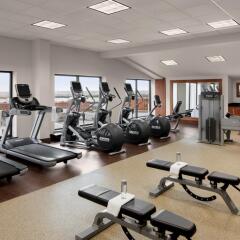 Отель Embassy Suites Fort Worth - Downtown фитнесс-зал фото 2