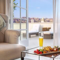 Luxe Hotel Rodeo Drive в номере фото 2