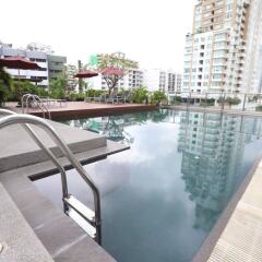 Отель Oakwood Residence Sukhumvit 24, Bangkok бассейн фото 3