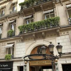 Отель Park Hyatt Paris Vendome вид на фасад