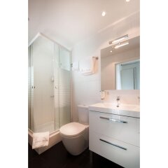 Отель arthausHOTEL Швейцария, Давос - отзывы, цены и фото номеров - забронировать отель arthausHOTEL онлайн ванная