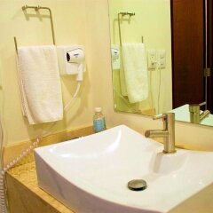 Отель Wyndham Garden Guadalajara Acueducto ванная фото 2