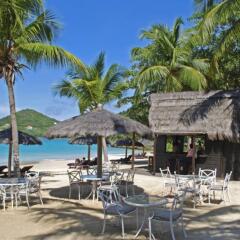 Tamarind Beach Hotel & Yacht Club гостиничный бар