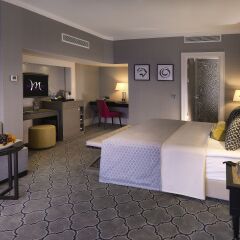 Отель Mercure Istanbul Bomonti в номере фото 2