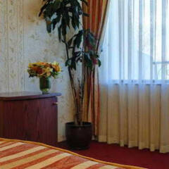 Capitol Hotel в номере