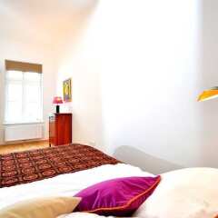 Апартаменты Vienna Residence Bright Apartment for 2 in Central but Quiet Location Вена комната для гостей фото 2