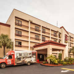 Отель Red Roof Inn PLUS+ Miami Airport городской автобус